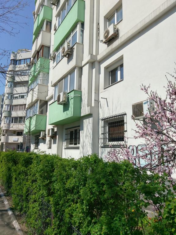 Stone Gate Apartment #1 Bukarest Exterior foto